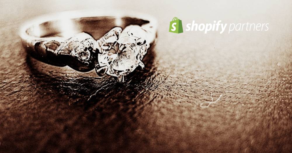 Here is our list of the best Shopify jewelry stores of 2019 for any crafters looking for inspiration.