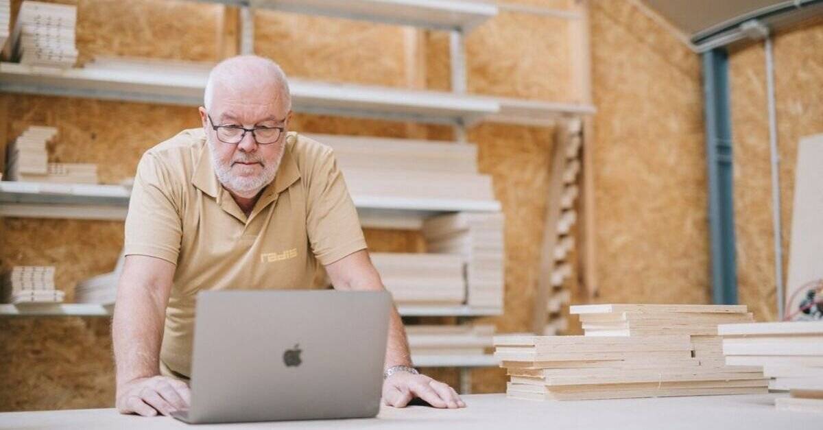 A capacity planning example would be using outsource manufacturing to increase productivity.