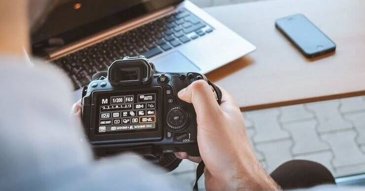 One of the best small business manufacturing tips for 2020 is to use great photography to present your products in the best light possible. More and more small manufacturers are using apps like Instagram to communicate directly with customers, so what are you waiting for?