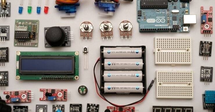 Assemble to order examples can range from bicycle manufacturers or PC designers.