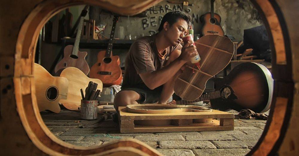 Assemble to order is the process of having the components and subassemblies of your product ready, so when a sales order is generated, the finished product can be quickly built and dispatched to the customer. Be sure to read on to learn how you can make this model work for your business.