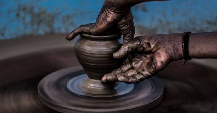 What is craft production? The technique of manufacturing goods by hand, with or without tools.