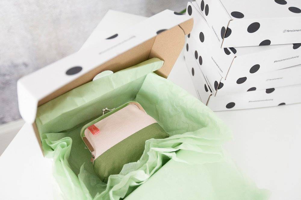 These kind of packaging ideas utilized by Fensismensi make unpacking a positive and comforting experience for the customer.